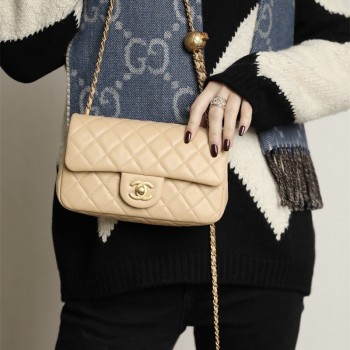 샤넬 CHANEL 골드볼 램스킨 클래식백 20CM