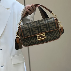 펜디 FENDI 바게트백 27CM