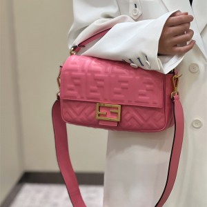 펜디 FENDI 바게트백 27CM