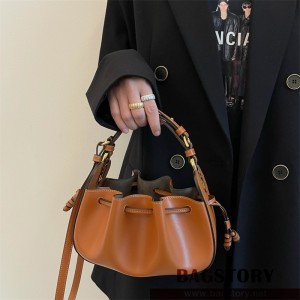 펜디 FENDI 포모도리노 미니백