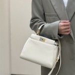 펜디 FENDI 피카부백 27CM