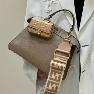 펜디 FENDI 피카부백 27CM