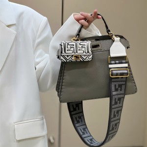 펜디 FENDI 피카부백 27CM