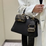 펜디 FENDI 피카부백 27CM