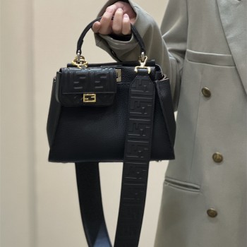 펜디 FENDI 피카부백 33CM