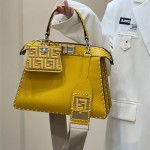 펜디 FENDI 피카부백 33CM