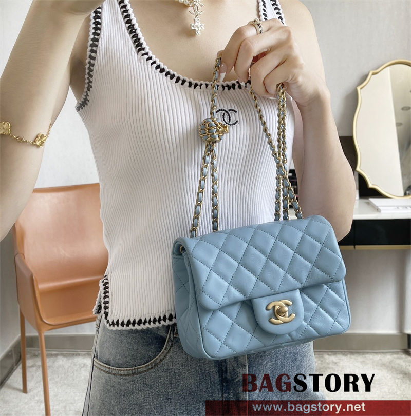 샤넬 CHANEL 골드볼 램스킨 클래식백 18CM