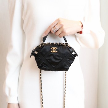 샤넬 CHANEL 빈티지 미니 만두백