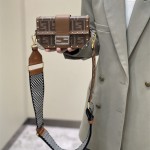 펜디 FENDI 바게트백 19CM