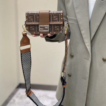 펜디 FENDI 바게트백 19CM