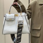 펜디 FENDI 피카부백 33CM