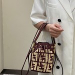 펜디 FENDI 몬트레조 미니 버킷백 18CM