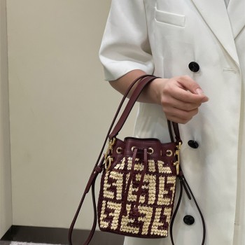 펜디 FENDI 몬트레조 미니 버킷백 18CM