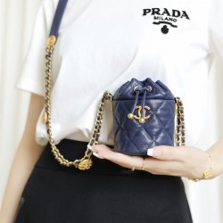 샤넬 CHANEL 금장 미니 체인 버킷백 AP2859