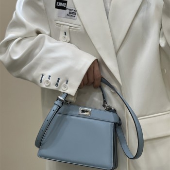 펜디 FENDI 피카부백 20CM