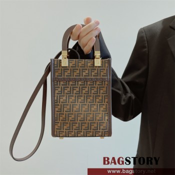 펜디 FENDI 선샤인 쇼퍼백 13CM