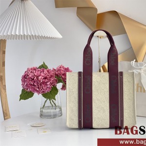 끌로에 Chloe 37cm 우디 토트백 미디움