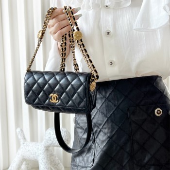 샤넬 CHANEL 금장장식 플랩백 18CM
