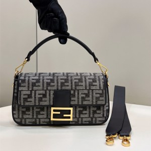 펜디 FENDI 바게트백 27CM