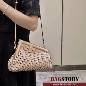 펜디 FENDI 퍼스트백 26CM