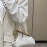 펜디 FENDI 퍼스트백 26CM