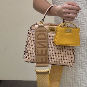 펜디 FENDI 피카부백  24CM