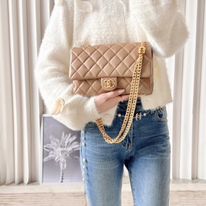 샤넬 CHANEL 램스킨 클래식 플랩백 미디움  25CM