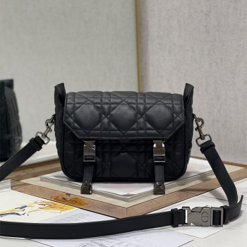 디올 DIOR 캠프백