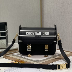 디올 DIOR 캠프백