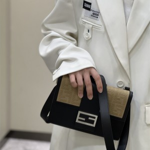 펜디 FENDI 바게트백 24CM