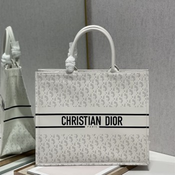 디올 DIOR 북토트백42CM