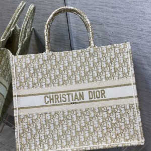 디올 DIOR 북토트백42CM