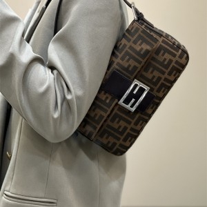 펜디 FENDI 바게트백 27CM