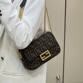 펜디 FENDI 바게트백 24CM