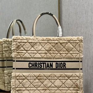 디올 DIOR 북토트백42CM