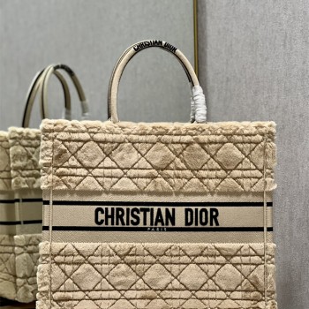 디올 DIOR 북토트백42CM