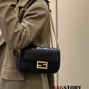 펜디 FENDI 바게트백 24CM