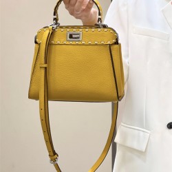펜디 FENDI  피카부백 23CM