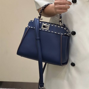 펜디 FENDI  피카부백 23CM