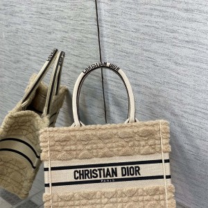 디올 DIOR 북토트백26.5CM