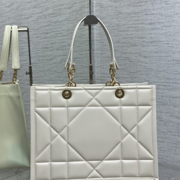 디올 DIOR 북토트백36CM