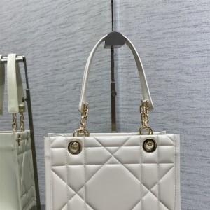디올 DIOR 북토트백26.5CM
