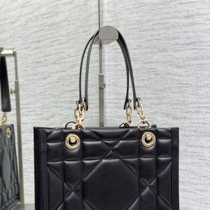 디올 DIOR 북토트백26.5CM