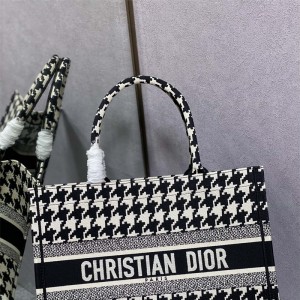 디올 DIOR 북토트백36CM