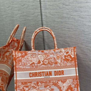 디올 DIOR 북토트백42CM 