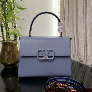 발렌티노 Valentino