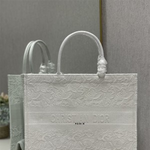 디올 DIOR 북토트백42CM