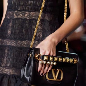 발렌티노 Valentino