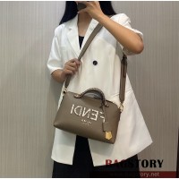 펜디 FENDI 바이더웨이 보스턴백 28CM