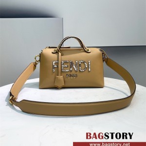 펜디 FENDI 바이더웨이 보스턴백 28CM